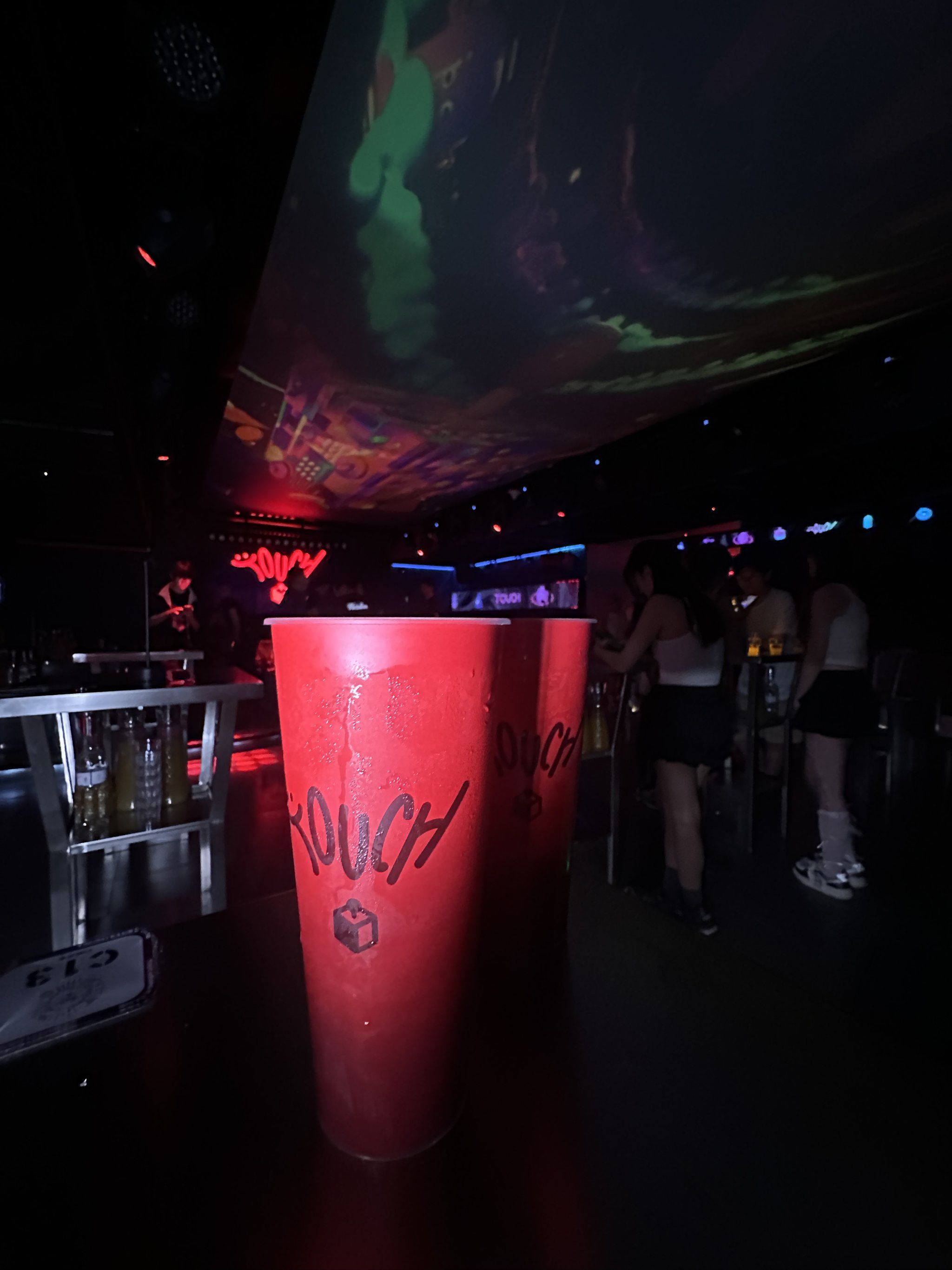 上海商务ktv：中低端定位有何差异-虹口区ktv预定